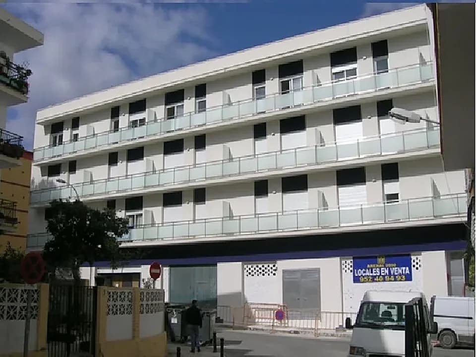 32 apartamentos